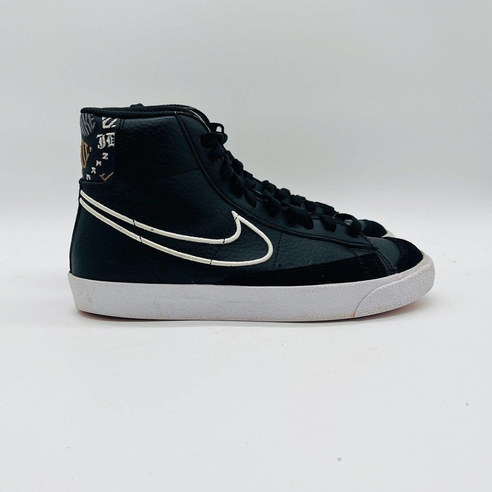 Nike Blazer Mid ‘77 SE Size 5Y Womens 6.5 Black Leather Playful Fonts Shoes